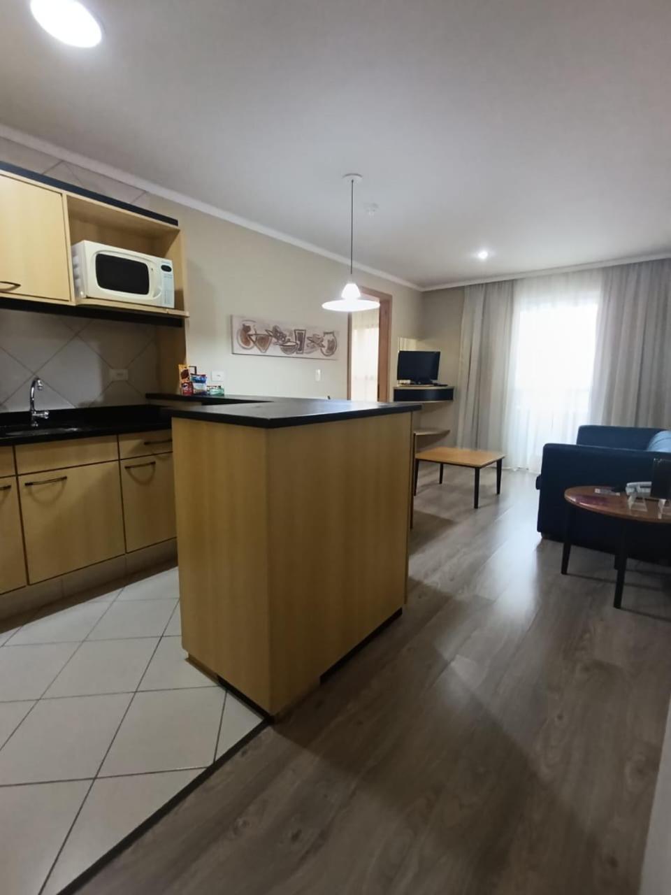 Astron Suites Sao Jose Dos Pinhais By Nobile Εξωτερικό φωτογραφία