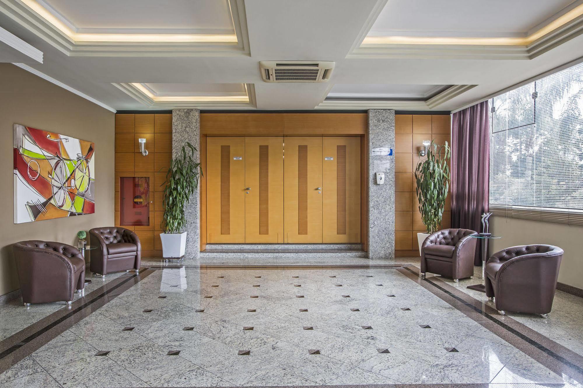 Astron Suites Sao Jose Dos Pinhais By Nobile Εξωτερικό φωτογραφία