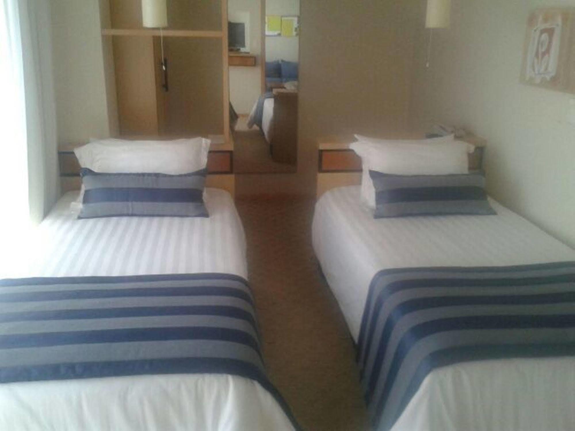 Astron Suites Sao Jose Dos Pinhais By Nobile Εξωτερικό φωτογραφία